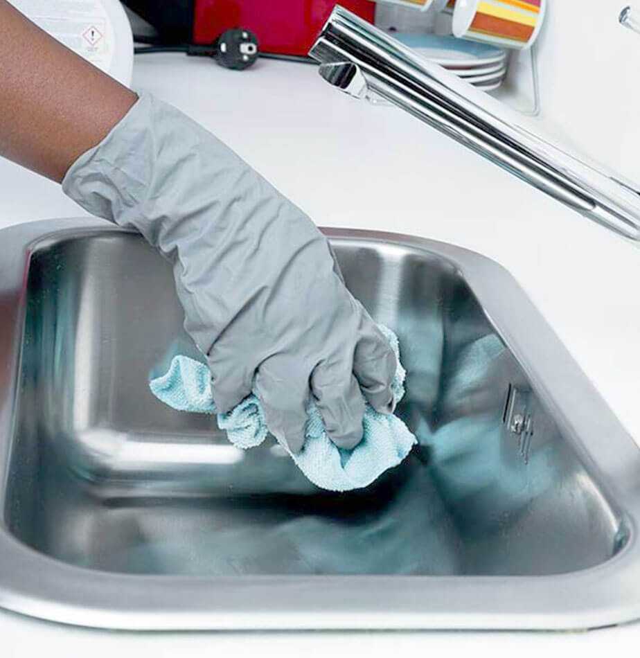 Frankfurter Reinigungsservice putzt Büros inkl. Küche und Sanitäranlagen